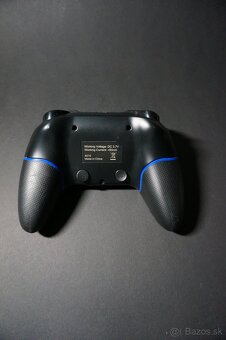 Sony PlayStation 4 (CUH-2216B) - 1TB - 10