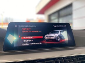 BMW 520D xDrive 140kW Touring AT/8 - 10