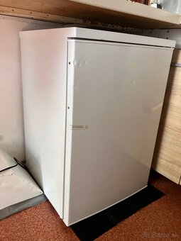 Drevený foodtruck (pojazdný bufet) - 10
