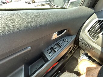 Kia Sportage - 10