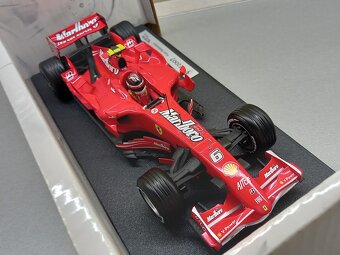 F1 FERRARI F2007 2007 MARLBORO RAIKKONEN HOTWHEELS 1:18 - 10