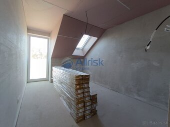 Krásna voňavá novostavba v Šalgočke za skvelú cenu. Dom č.3  - 10