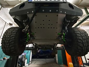 Hyundai Terracan - 10