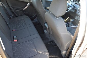 Peugeot 2008 1.4 HDi - 10
