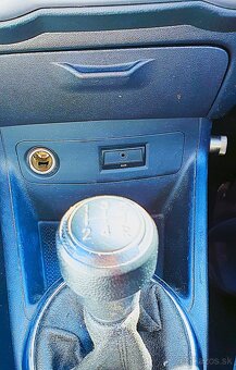 Hyundai i20, 1.2i, 57 kW (77 hp) - 10