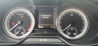 Škoda Octávia Combi 2.0 TDI STYLE M6 / r.v.2020 / - 10