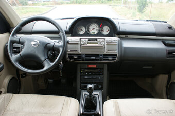Nissan X-Trail 2.2 DDTi Luxury ESP - 10