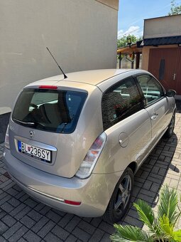 Lancia Y 1.2i R.V.2010 - 10