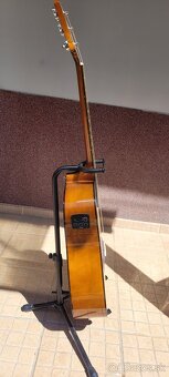Elektroakustická gitara - 10