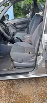 Rav 4 2.0 benzin 110 kw 4x4 bez korozie z Francuzska - 10