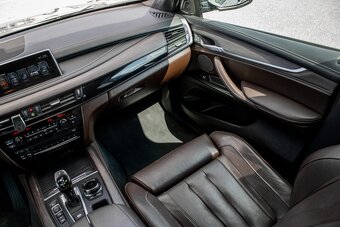 Ponúkam na predaj BMW X5 M50D A/T - 10