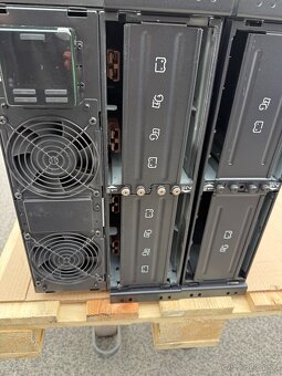 Predám UPS APC Smart-UPS SRT 8000VA (8kVA) - 10