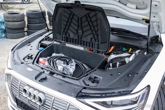Audi E-tron Sportback 55 -2023/38tis. KM- Quattro -NEBÚRANÉ - 10