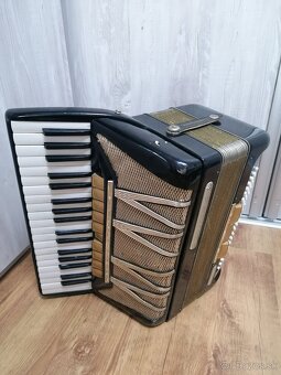 Melodia VI.-96 bas. - 10