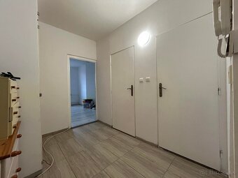 Predám 1 izbový byt po rekonštrukcii v Kalnej nad Hronom - 10