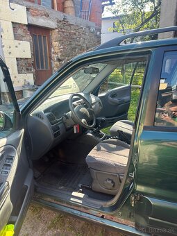 Suzuki Grand Vitara 2.0TD - 10