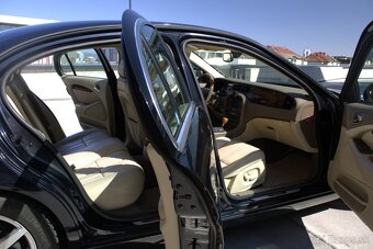 Jaguar S-Type 2.7 V6 Executive AT6, 152kw - 10