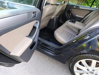 Volkswagen JETTA 1.6TDI Automat, 77kW Kožený interiér - 10