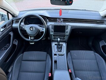 Predam Volkswagen Passat 2.0tdi Alltrack - 10