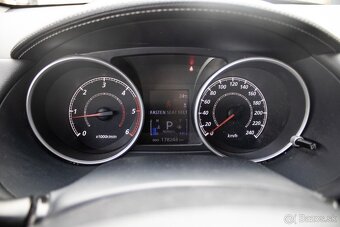 Mitsubishi Outlander 2.2 DI-D TC-SST - 10