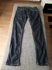 Panske jeansy GAUDÍ a panske jeansy LEE - 10