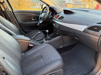 Zachovalý Renault Fluence 1.5dci 81kw, r.v. 2/2011 - 10