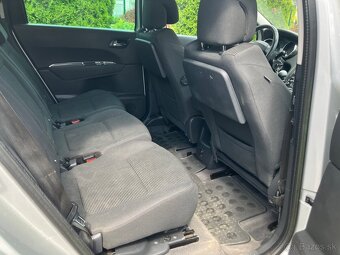 Peugeot 5008 1.6 HDI - 10