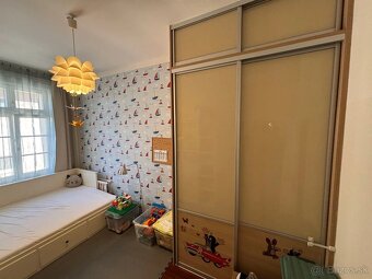 PRIESTRANNÝ 4iz byt v mestskej vile pod hradom - 10