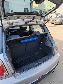 Predám Mini Cooper Seven 1,6 benzín, 66kw, 90PS - 10