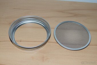 Stojan na klíčenie - 10