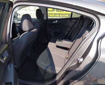 Ford Focus 1.5 TDCi EcoBlue Titanium - 10