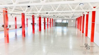 SKLADOVÁ A VÝROBNÁ HALA S ADMINISTRATÍVOU - 10