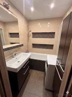 Predam moderný 3-izbový byt - 10