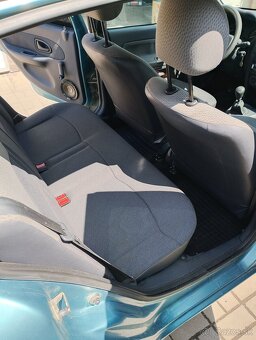 Renault Clio 2 - 10