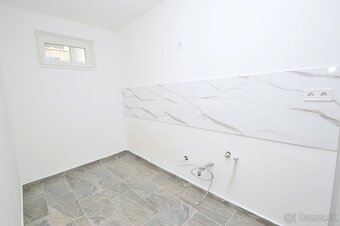 Predaj 3i byt s 260 m2 pozemkom, garážou a pivnicou, Bezenye - 10
