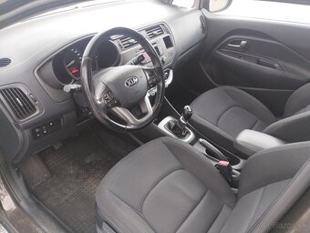 Kia Rio 1.4 CRDi EX - 10