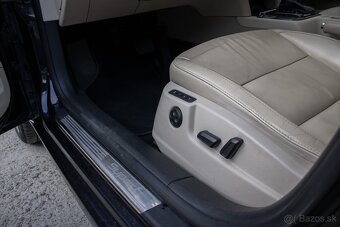 Škoda Superb Combi 3.6 FSI 4X4 Elegance - 10