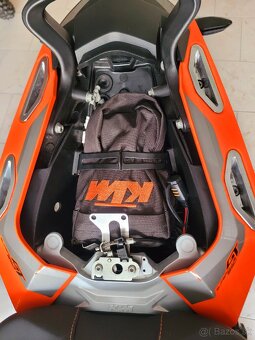 KTM SuperDuke 1290 GT - 10