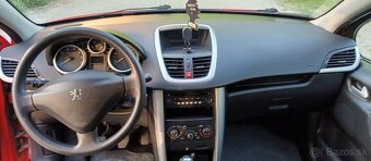 PEUGEOT 207 1.4i COMBI - 10