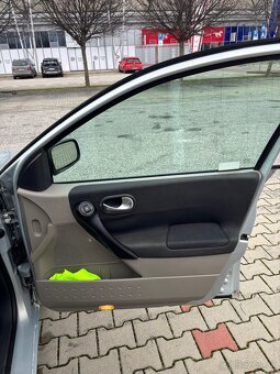 Renault Megane 2 1.4 16v 72kW - 10