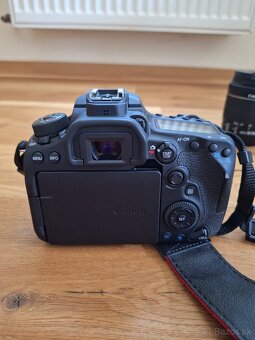 Canon EOS 90D - 10