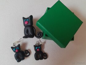 Retro i súčasná bižutéria, korále, retiazky, prívesky - 10