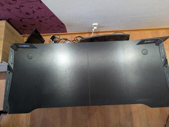 Kompletná herná zostava – PC + 3 monitory + príslušenstvo - 10