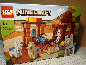 21167 LEGO Minecraft The Trading Post - 10