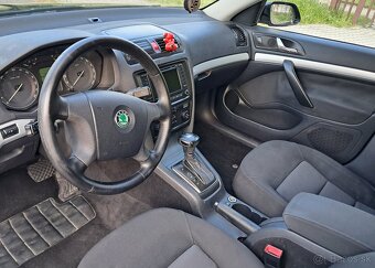 Škoda Octavia II 1.9TDI DSG - 10