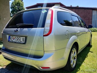 FORD Focus kombi 1.6 - LPG/benzin - 12/2010 - 10