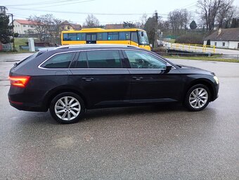 Predám Škoda Superb 3 combi ročník 2022 DSG - 10
