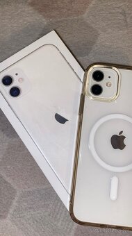 iPhone 11 - 10