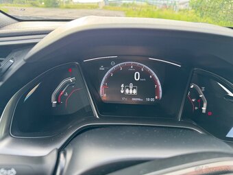 Honda Civic X 1.5 DOHC Vtec - 10