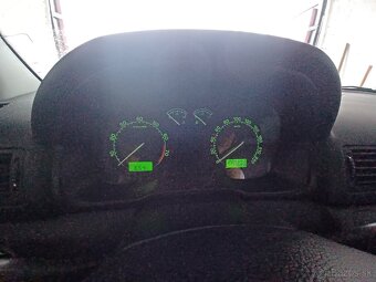 Skoda Octavia 1,8T 110kw - 10